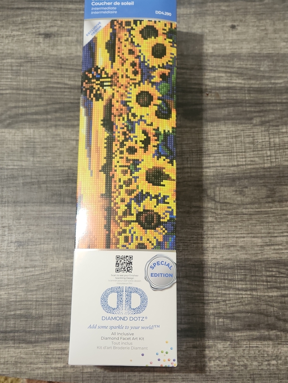 Diamond Supply Co. Yellow Sunflower Diamond Dotz Panel